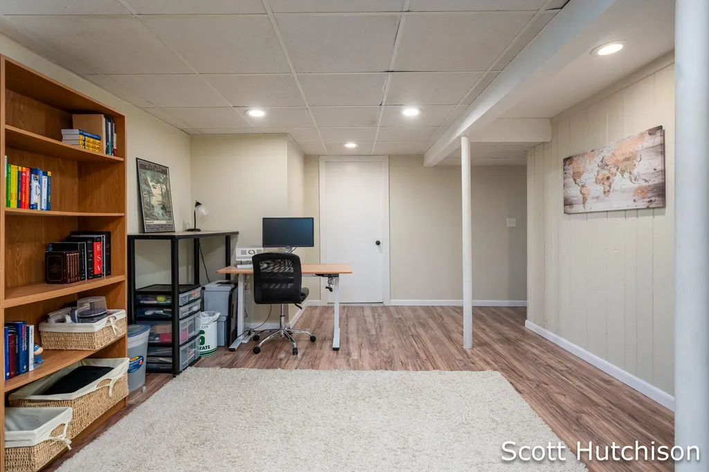 4316 Kennilworth Drive SE Grand Rapids Charter Township MI 49546