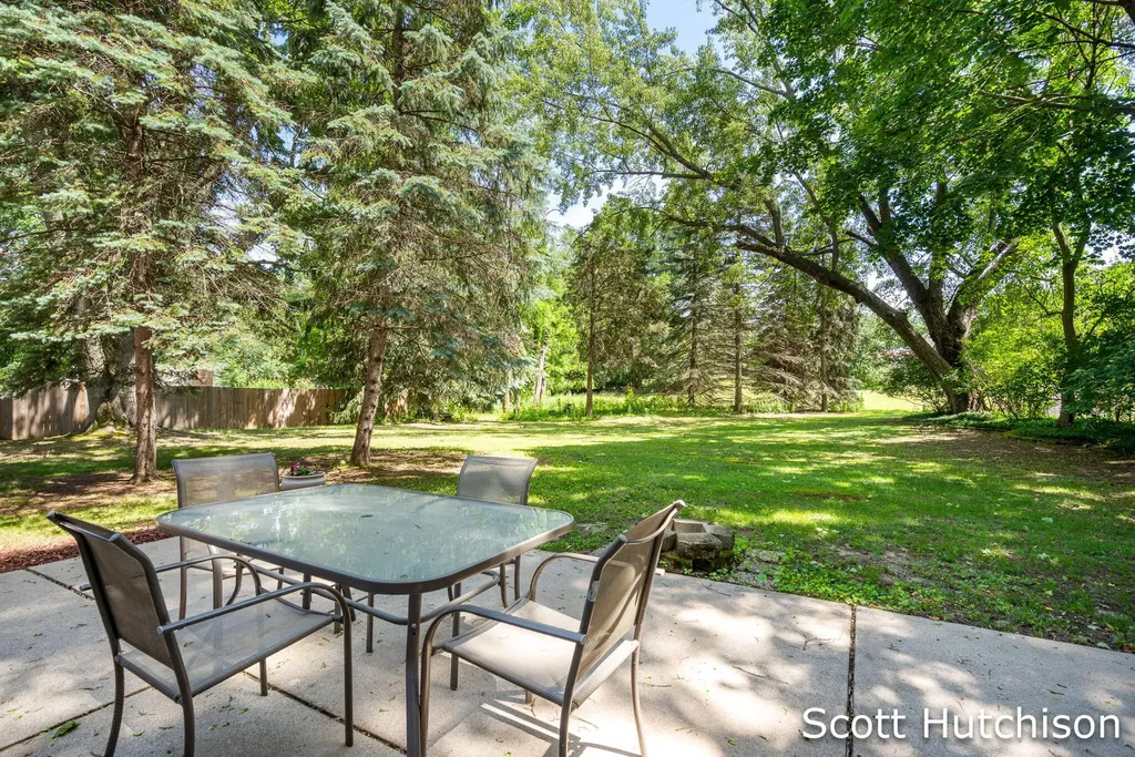 4316 Kennilworth Drive SE Grand Rapids Charter Township MI 49546