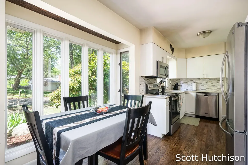 4316 Kennilworth Drive SE Grand Rapids Charter Township MI 49546
