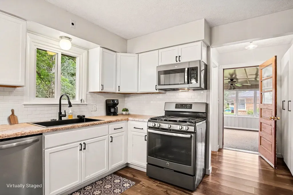 11351 Brown Avenue Allendale Charter Township MI 49401