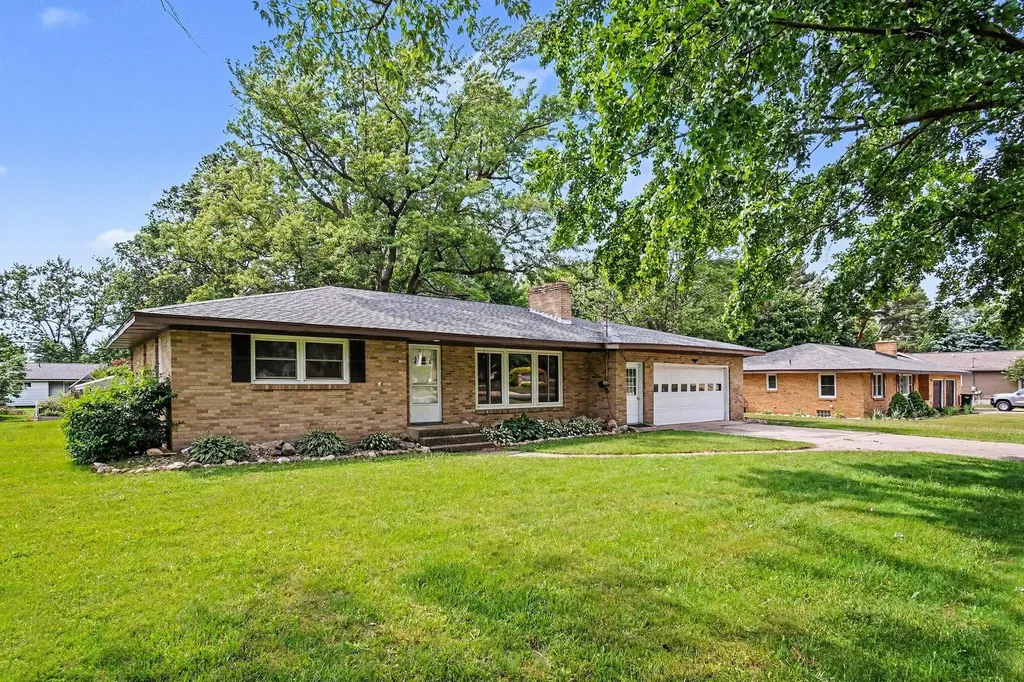 11351 Brown Avenue Allendale Charter Township MI 49401