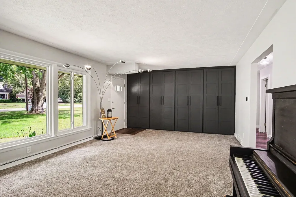 11351 Brown Avenue Allendale Charter Township MI 49401