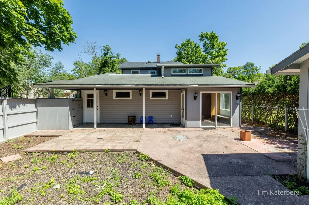 1130 Walsh Street SE Grand Rapids City MI 49507