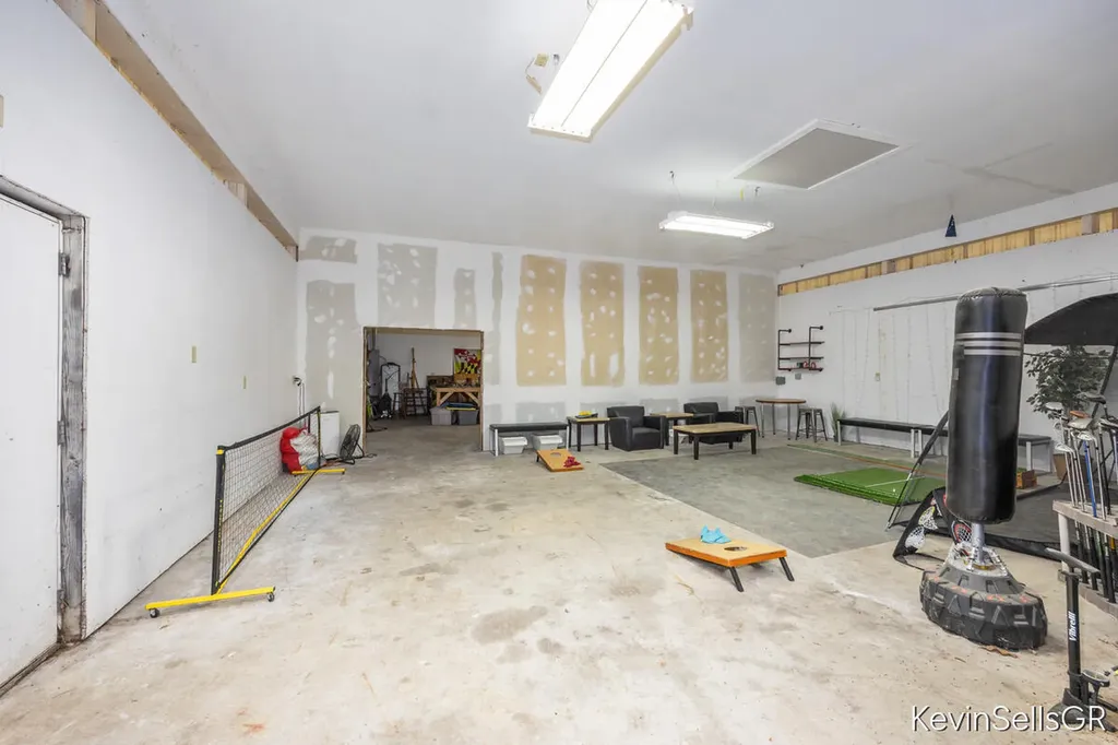 7710 Cascade Pines Drive SE Cascade Charter Township MI 49546