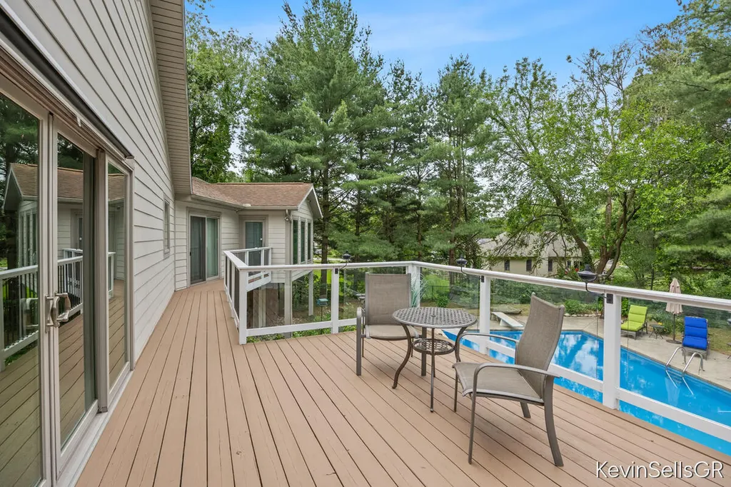 7710 Cascade Pines Drive SE Cascade Charter Township MI 49546