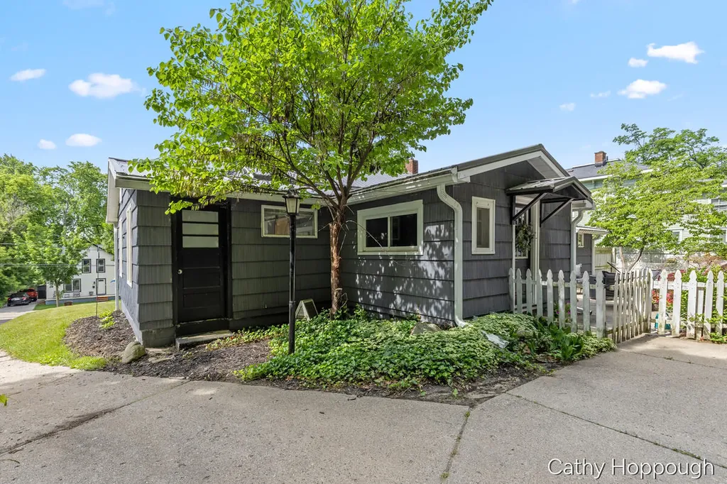 510 E Main Street Ionia City MI 48846