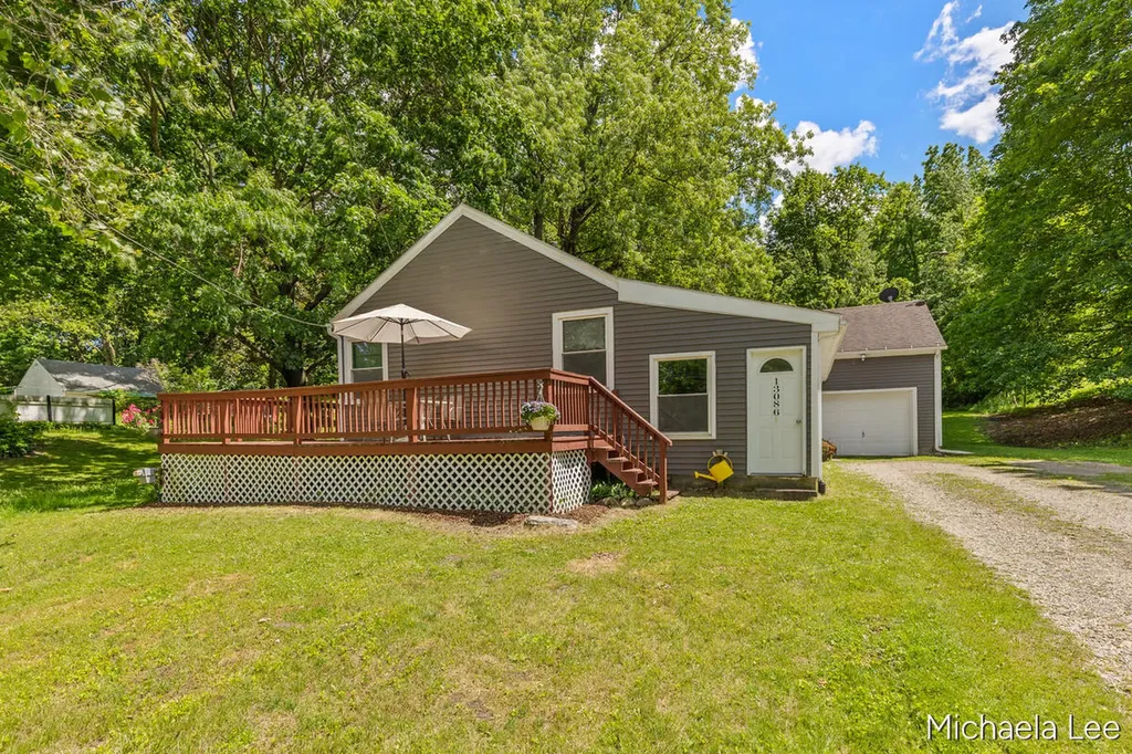 13086 Grand River Drive SE Lowell Charter Township MI 49331