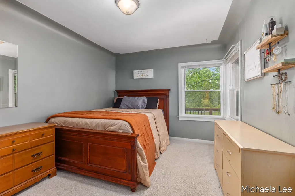 13086 Grand River Drive SE Lowell Charter Township MI 49331