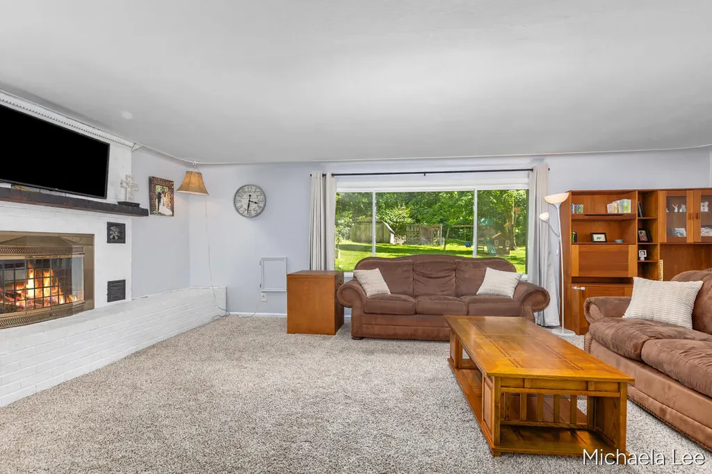 13086 Grand River Drive SE Lowell Charter Township MI 49331