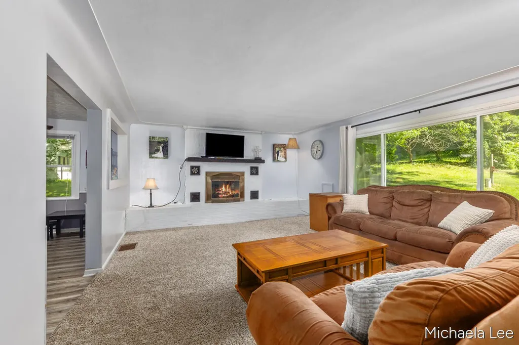 13086 Grand River Drive SE Lowell Charter Township MI 49331