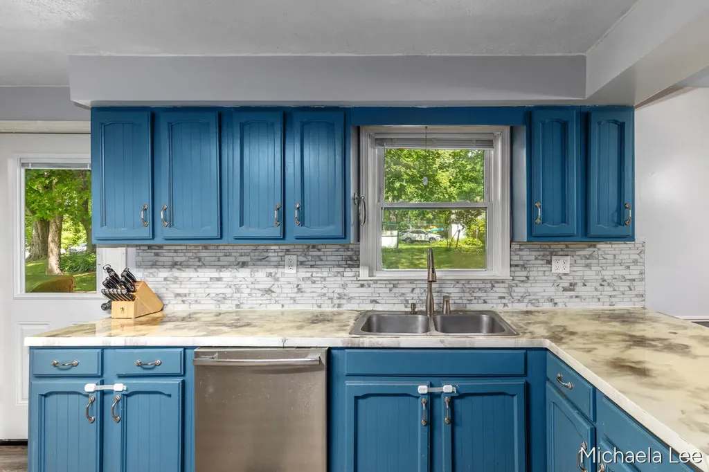 13086 Grand River Drive SE Lowell Charter Township MI 49331