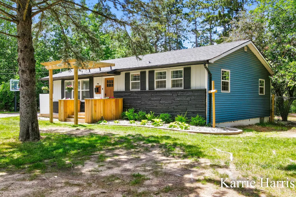 415 S Luray Street Greenville City MI 48838
