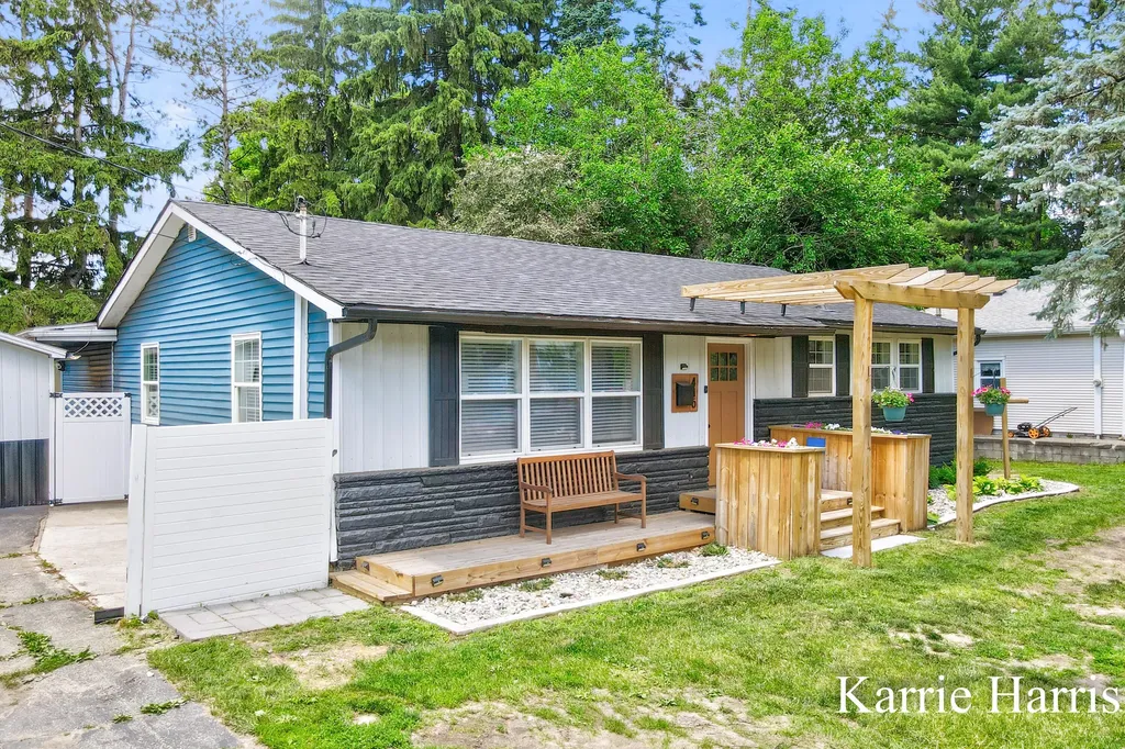 415 S Luray Street Greenville City MI 48838