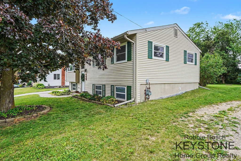941 Greenwood Street Middleville Village MI 49333
