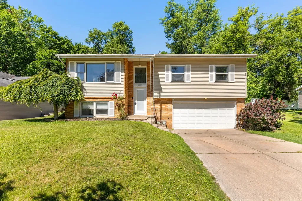 1133 Dick Avenue NW Grand Rapids City MI 49504