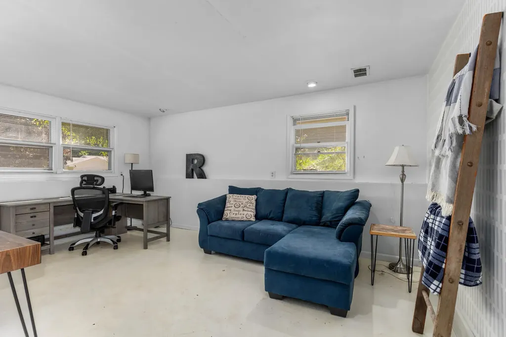 1133 Dick Avenue NW Grand Rapids City MI 49504