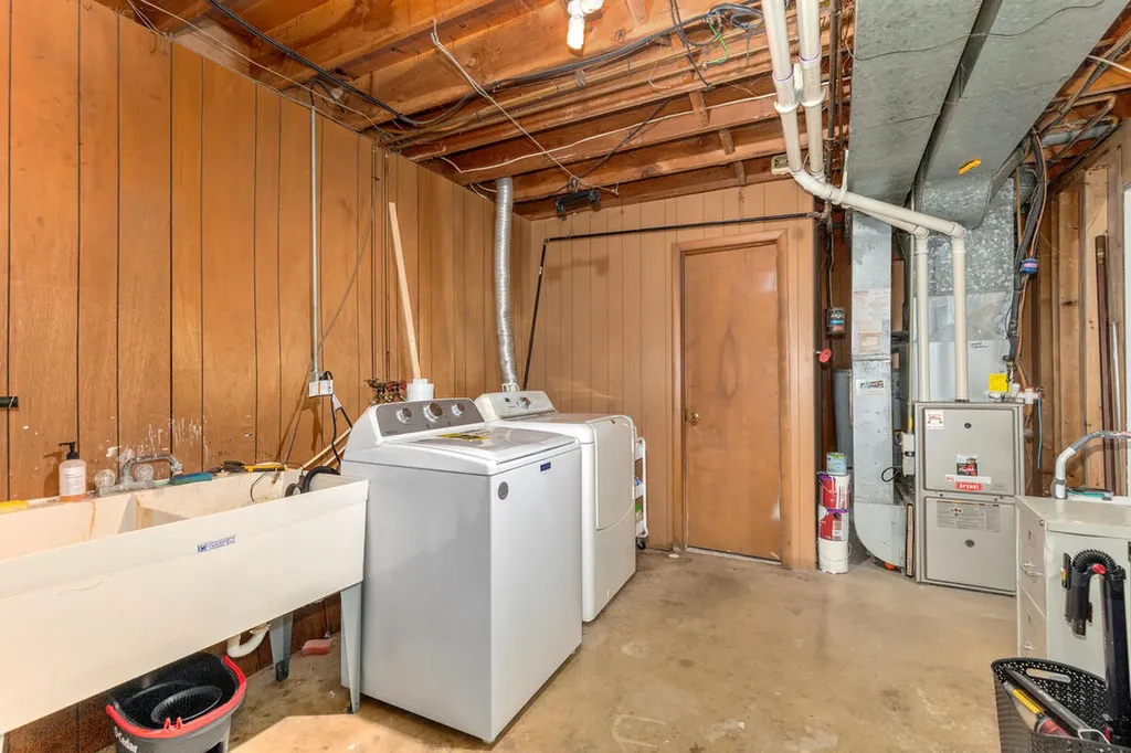 1133 Dick Avenue NW Grand Rapids City MI 49504