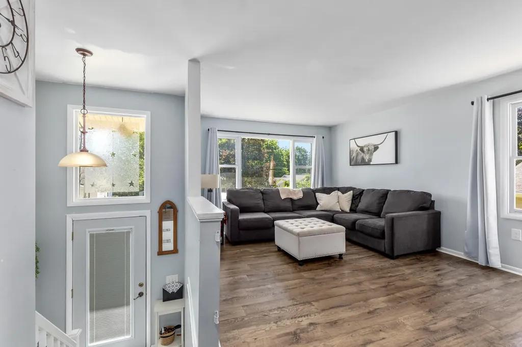 1133 Dick Avenue NW Grand Rapids City MI 49504