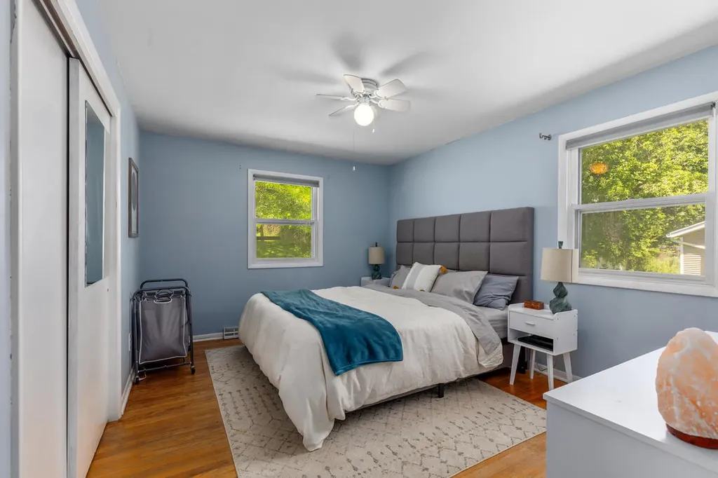 1133 Dick Avenue NW Grand Rapids City MI 49504