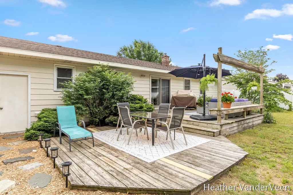 7887 Park Lane Avenue Georgetown Charter Township MI 49428