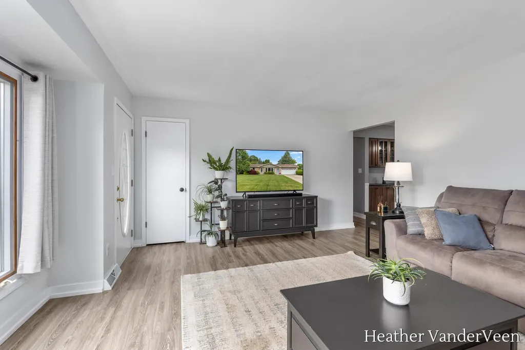 7887 Park Lane Avenue Georgetown Charter Township MI 49428