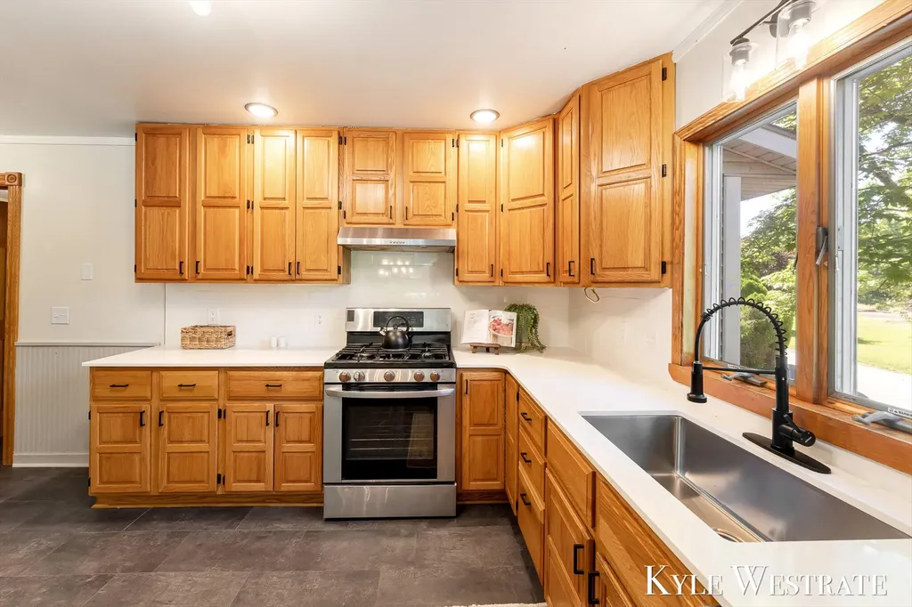 18883 168th Avenue Spring Lake Township MI 49456