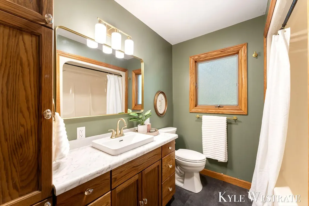 18883 168th Avenue Spring Lake Township MI 49456