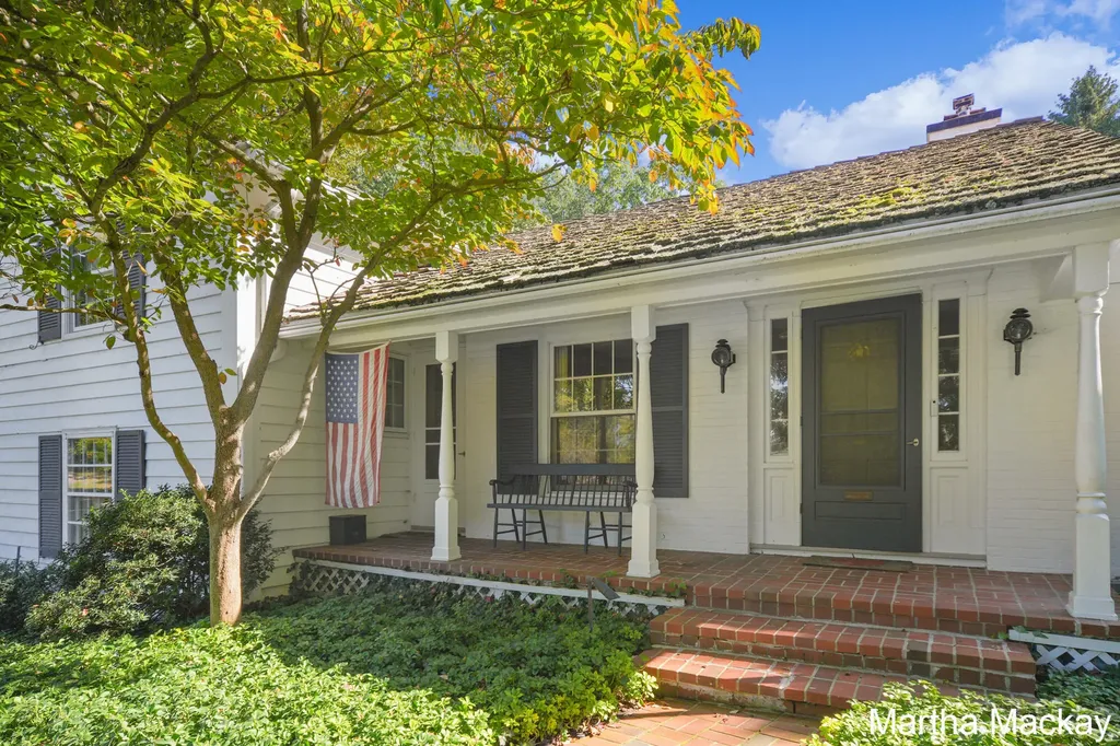 140 Krause Street NE Rockford City MI 49341