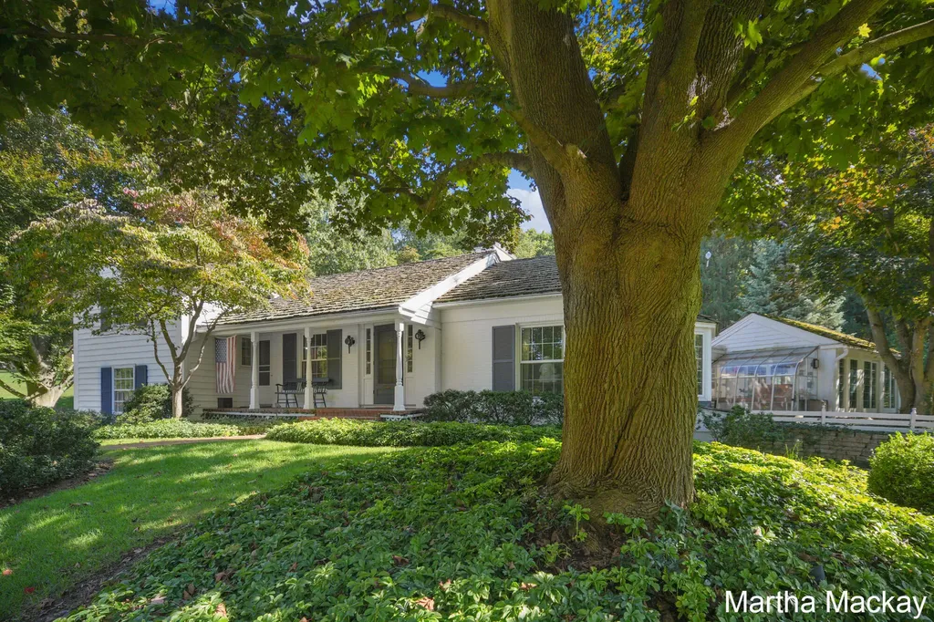 140 Krause Street NE Rockford City MI 49341
