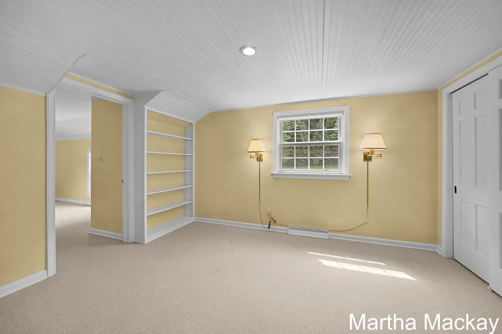 140 Krause Street NE Rockford City MI 49341