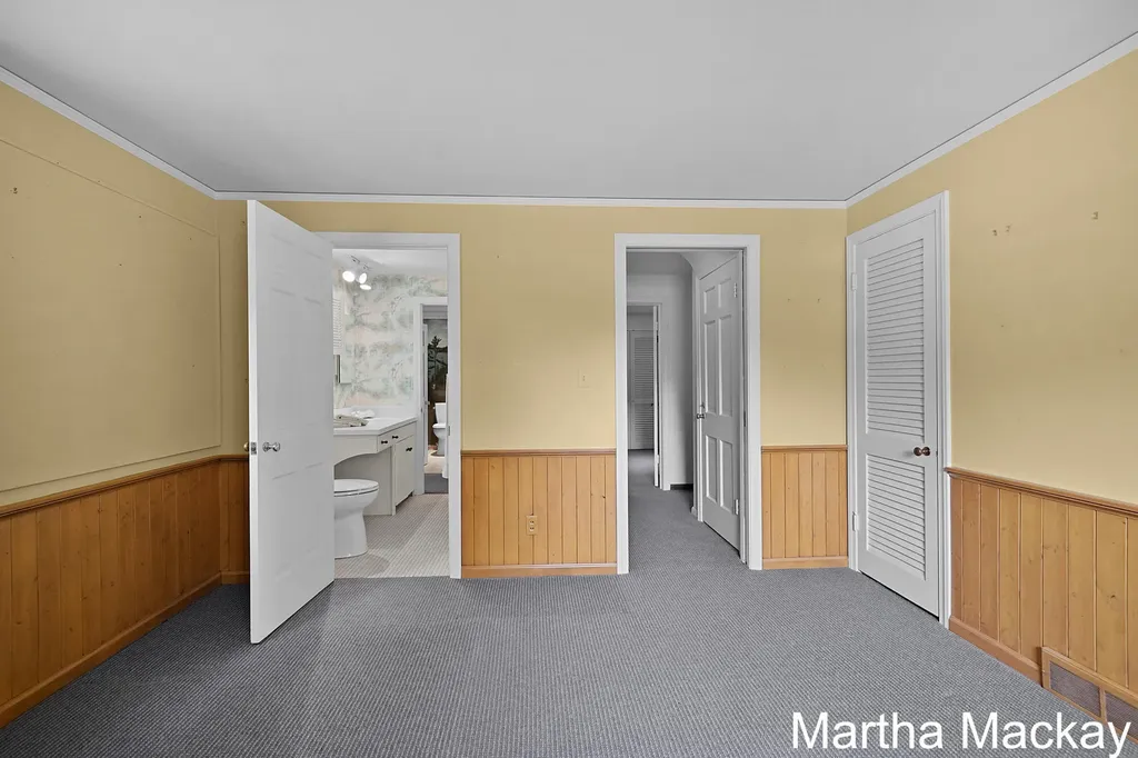 140 Krause Street NE Rockford City MI 49341