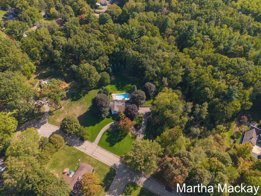 140 Krause Street NE Rockford City MI 49341