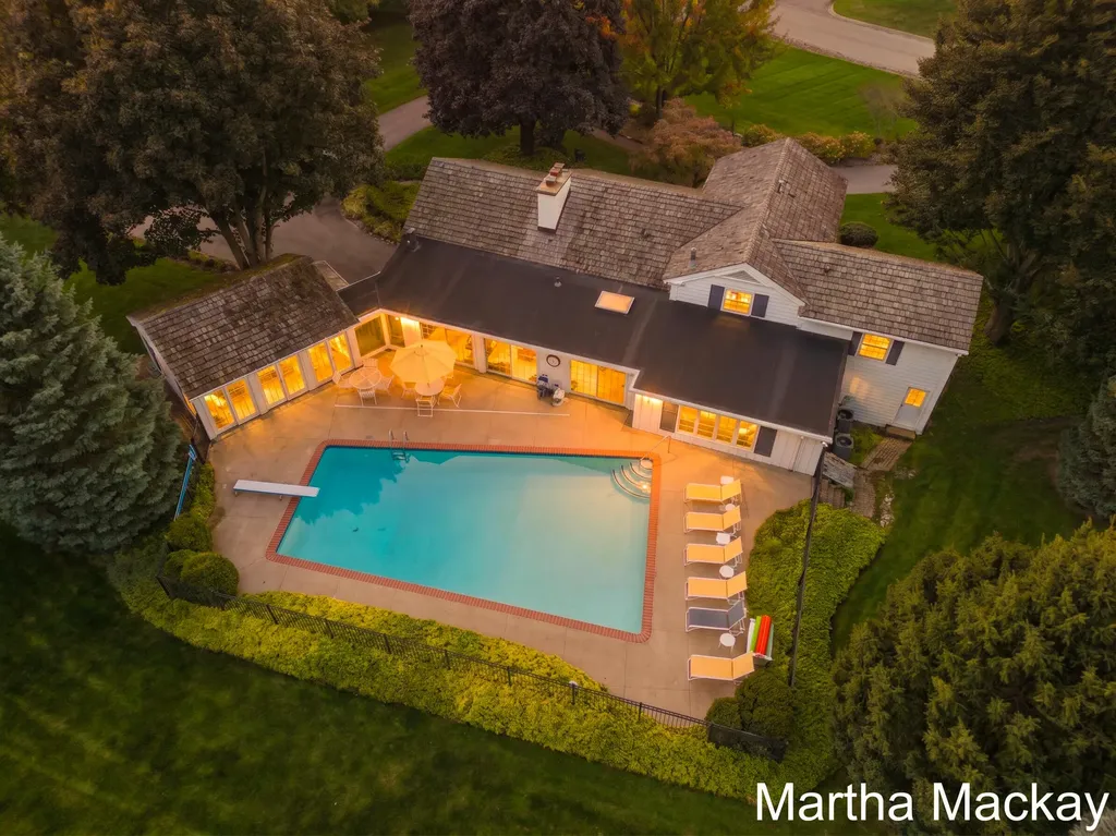 140 Krause Street NE Rockford City MI 49341