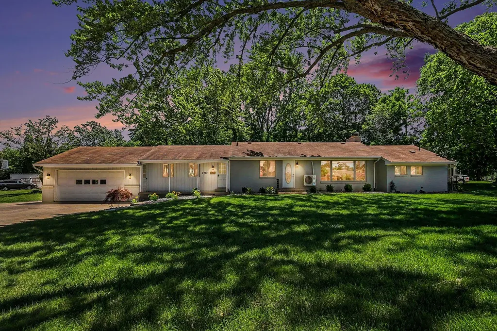 3990 S Big Spring Drive SW Grandville City MI 49418