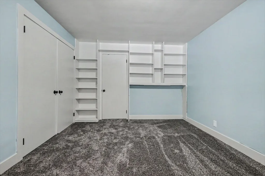3990 S Big Spring Drive SW Grandville City MI 49418