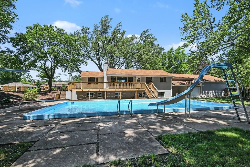 3990 S Big Spring Drive SW Grandville City MI 49418