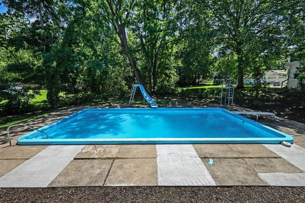 3990 S Big Spring Drive SW Grandville City MI 49418