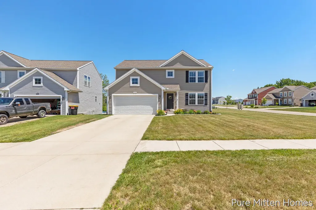 301 Wagonwheel Court NE Cedar Springs City MI 49319