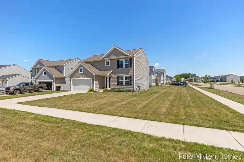 301 Wagonwheel Court NE Cedar Springs City MI 49319