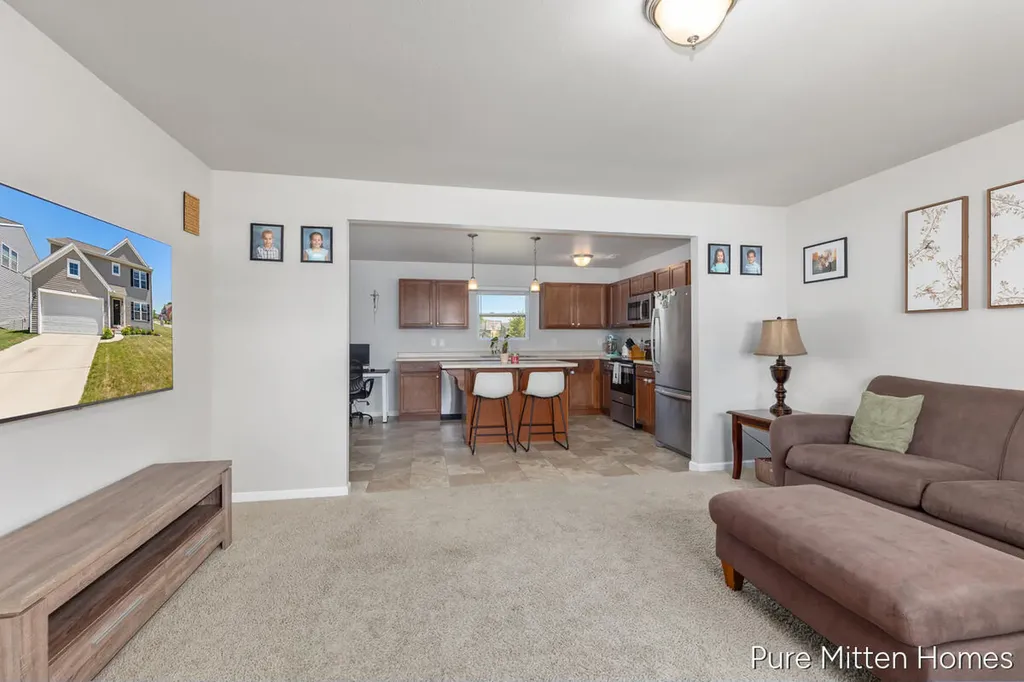 301 Wagonwheel Court NE Cedar Springs City MI 49319