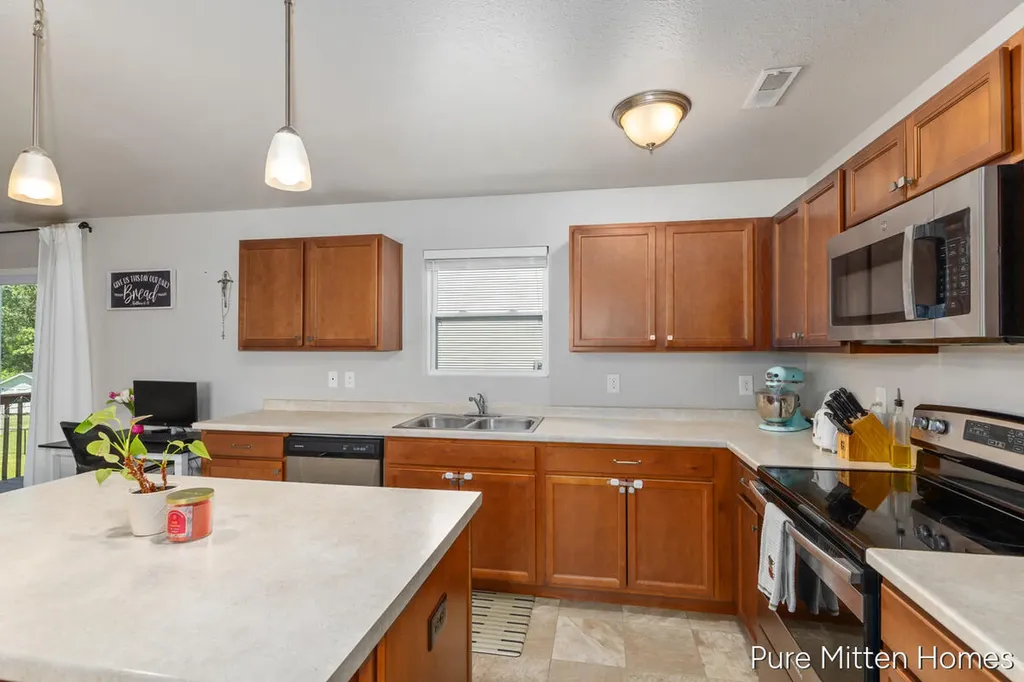 301 Wagonwheel Court NE Cedar Springs City MI 49319