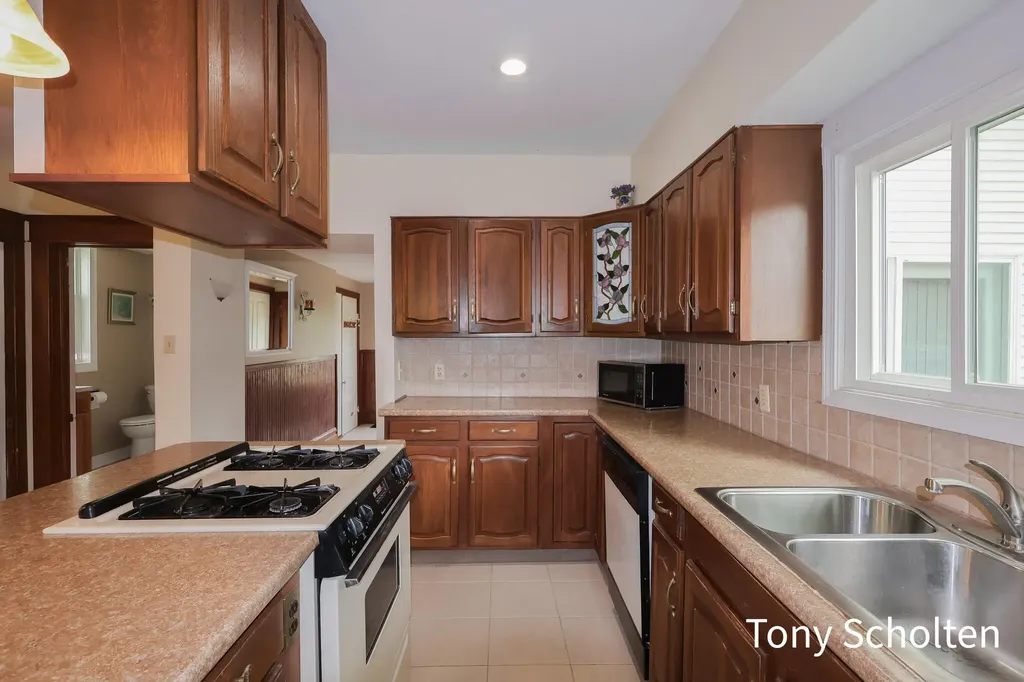 1991 Riley Street Jamestown Charter Township MI 49426
