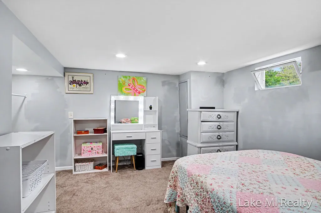 3639 Burlingame Avenue SW Wyoming City MI 49509