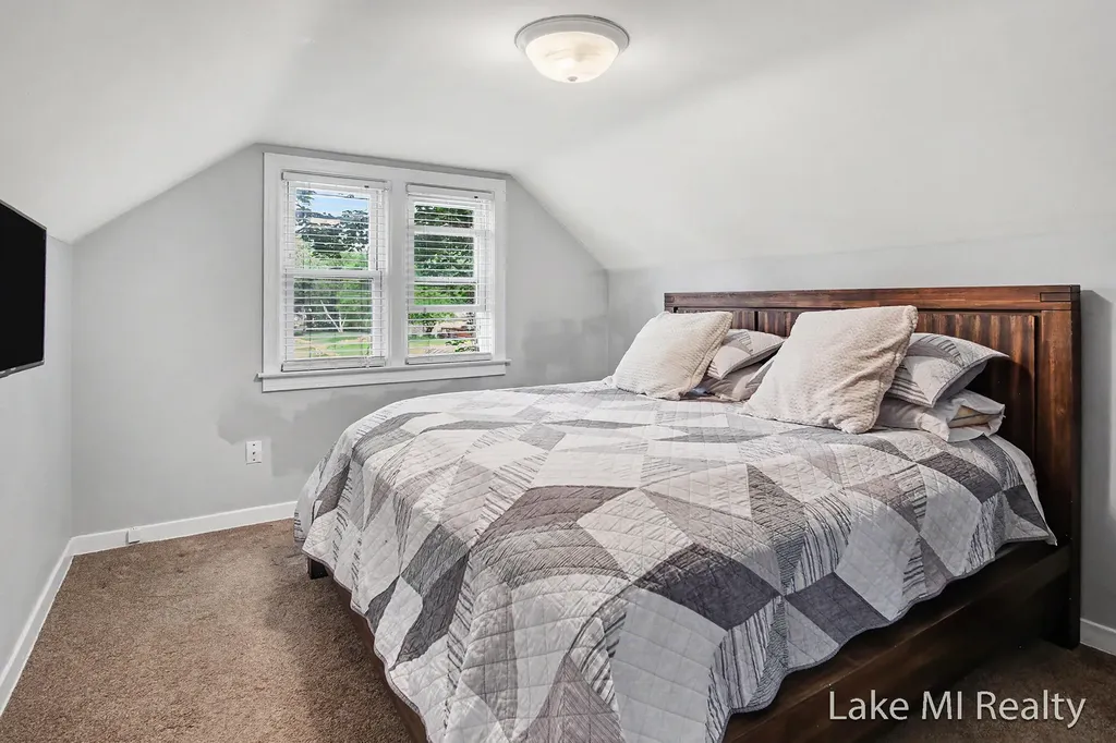 3639 Burlingame Avenue SW Wyoming City MI 49509