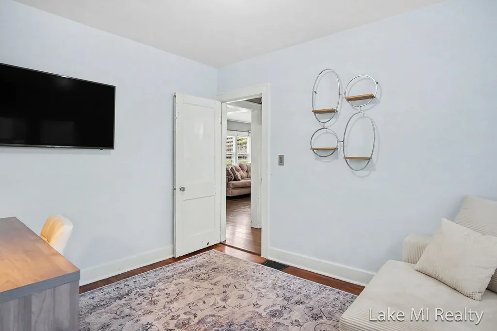 3639 Burlingame Avenue SW Wyoming City MI 49509