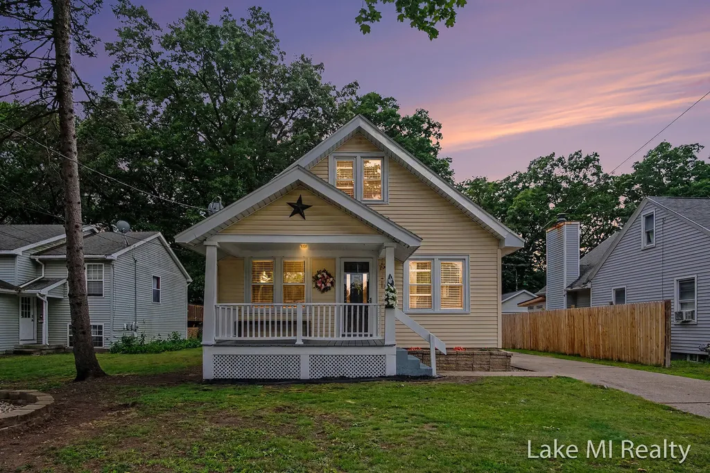 3639 Burlingame Avenue SW Wyoming City MI 49509