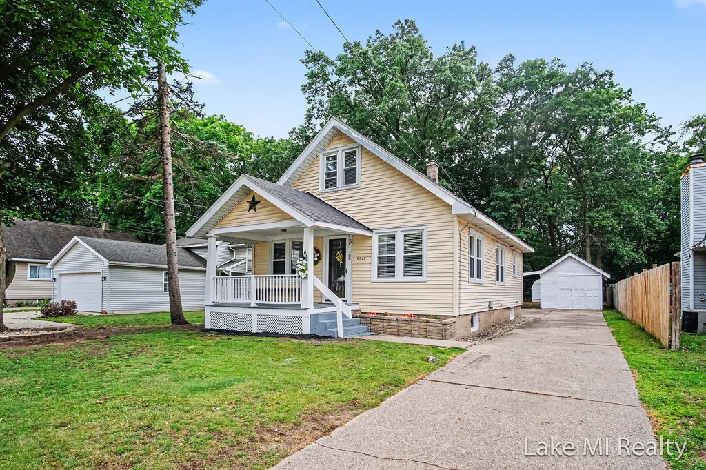 3639 Burlingame Avenue SW Wyoming City MI 49509