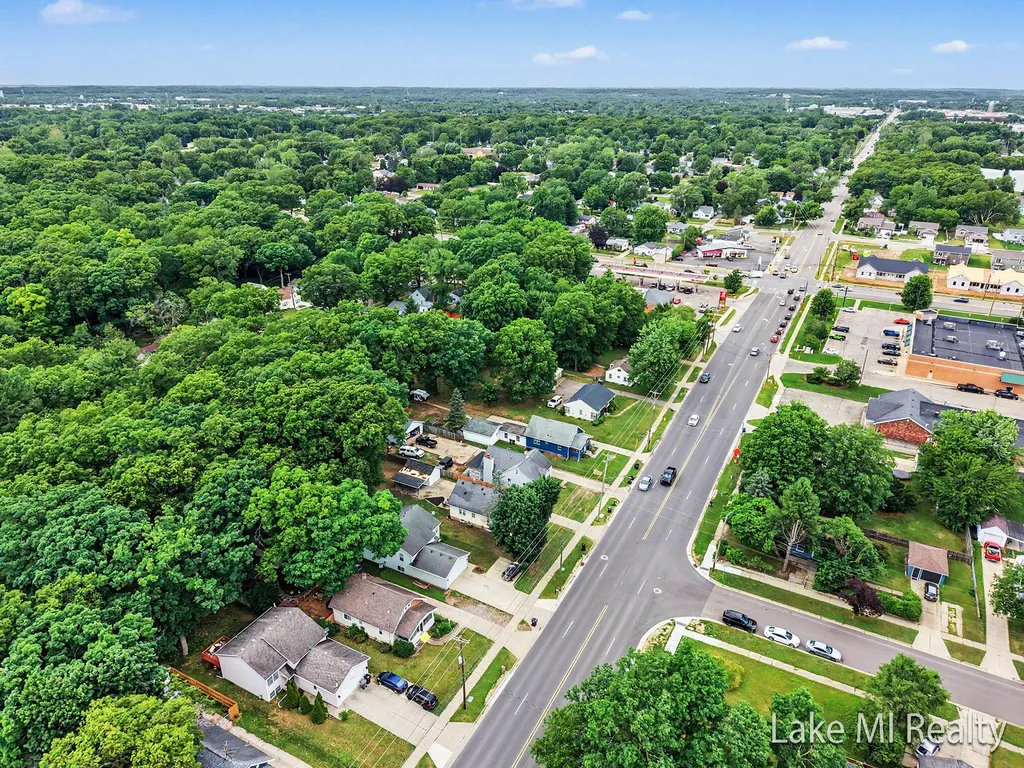 3639 Burlingame Avenue SW Wyoming City MI 49509