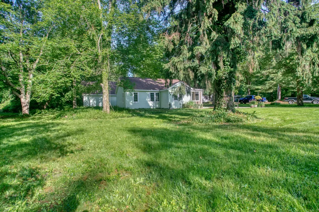 6741 Wood Road Norton Shores City MI 49444