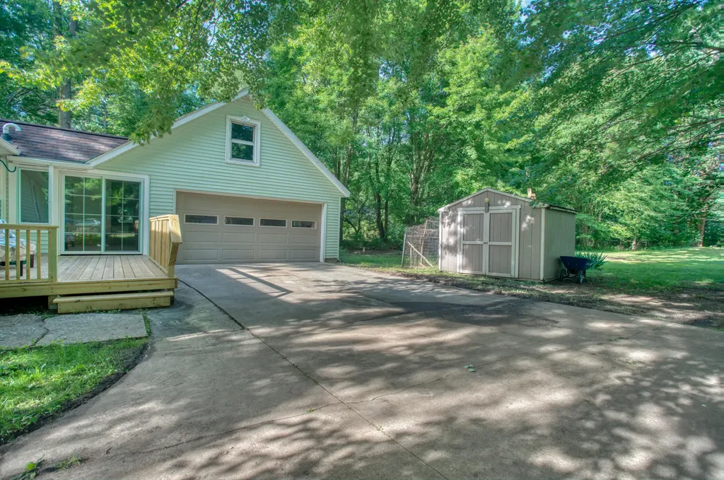6741 Wood Road Norton Shores City MI 49444